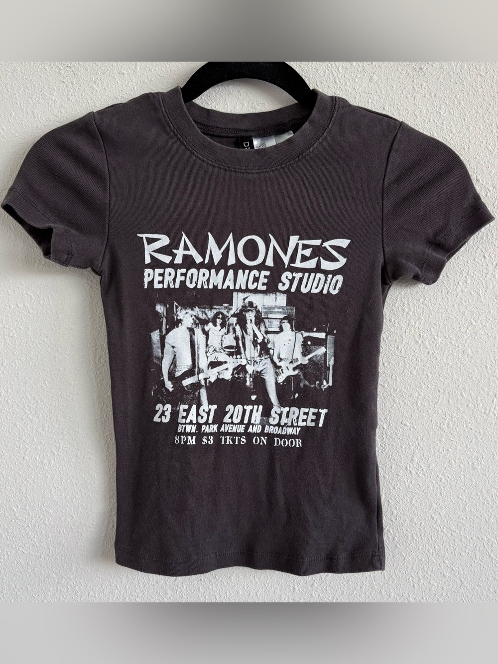 H&M Divided Ramones shirt